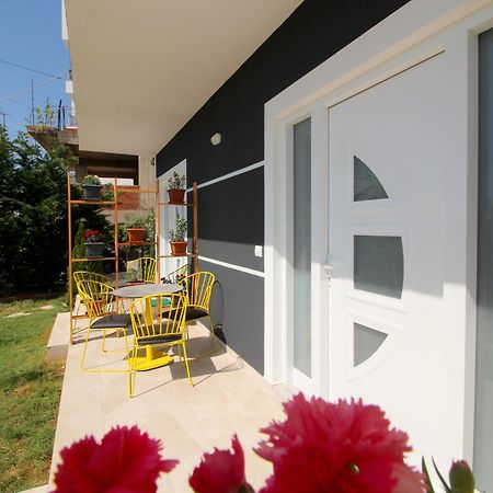 Alis Apartments Sarandë Exterior foto